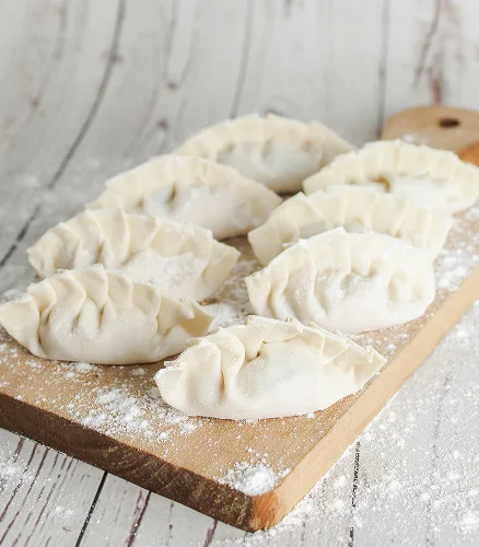 Momo-making