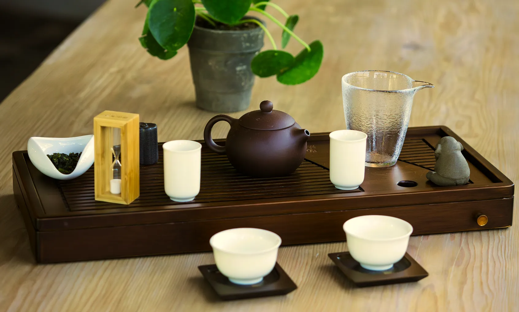 Exploring Gong Fu Tea at Men and Beasts