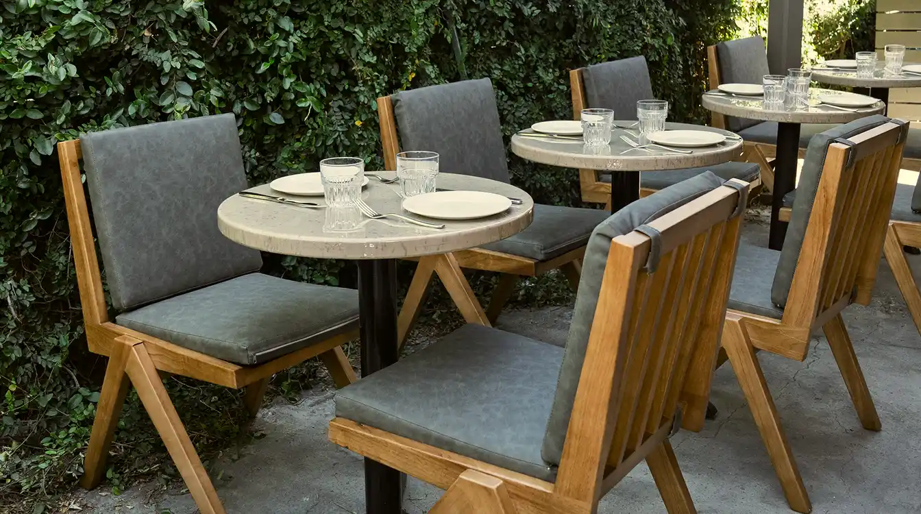 Atmosphere and Dining Experience